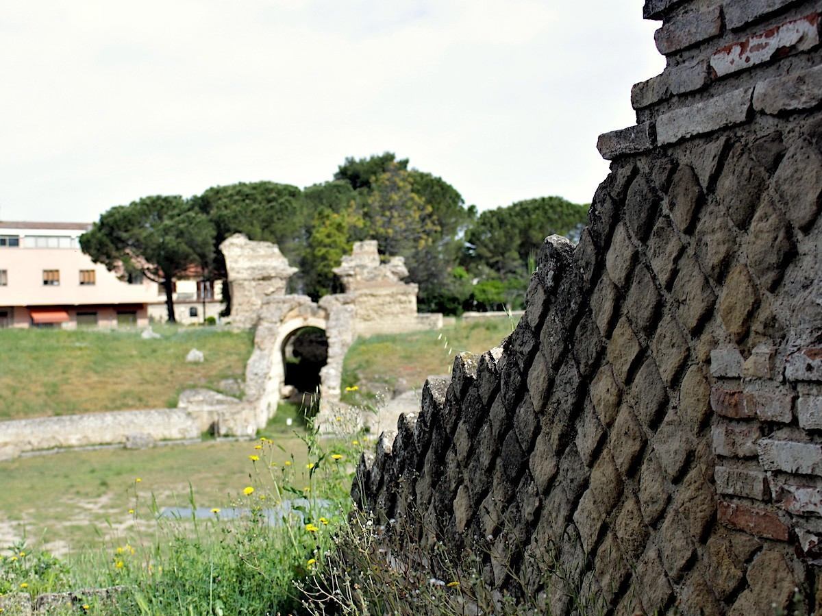 anfiteatro romano a larino