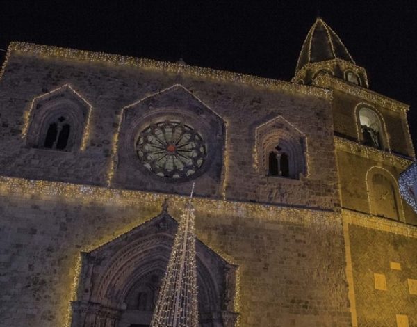 Vivi la magia delle luci di Natale in Molise